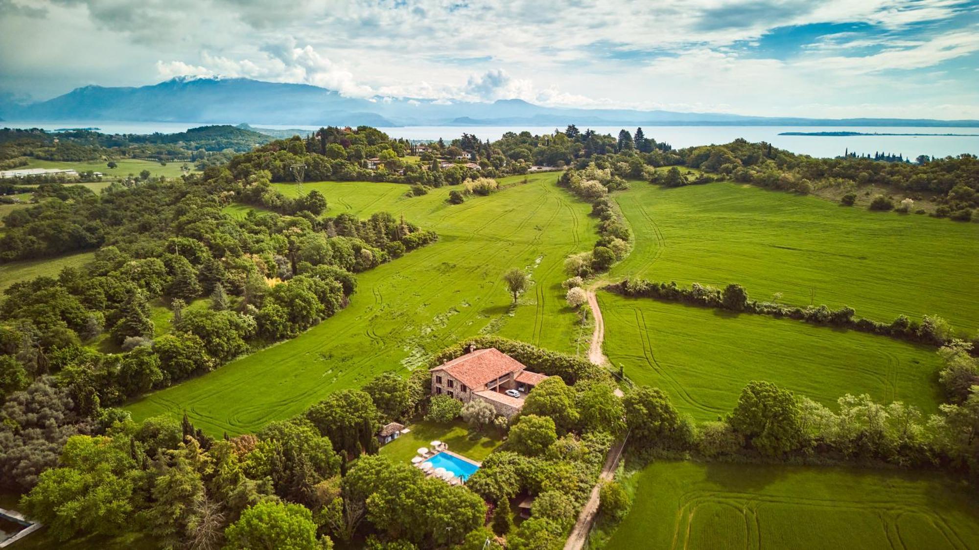 Villa Diana Паденге-суль-Гарда Экстерьер фото