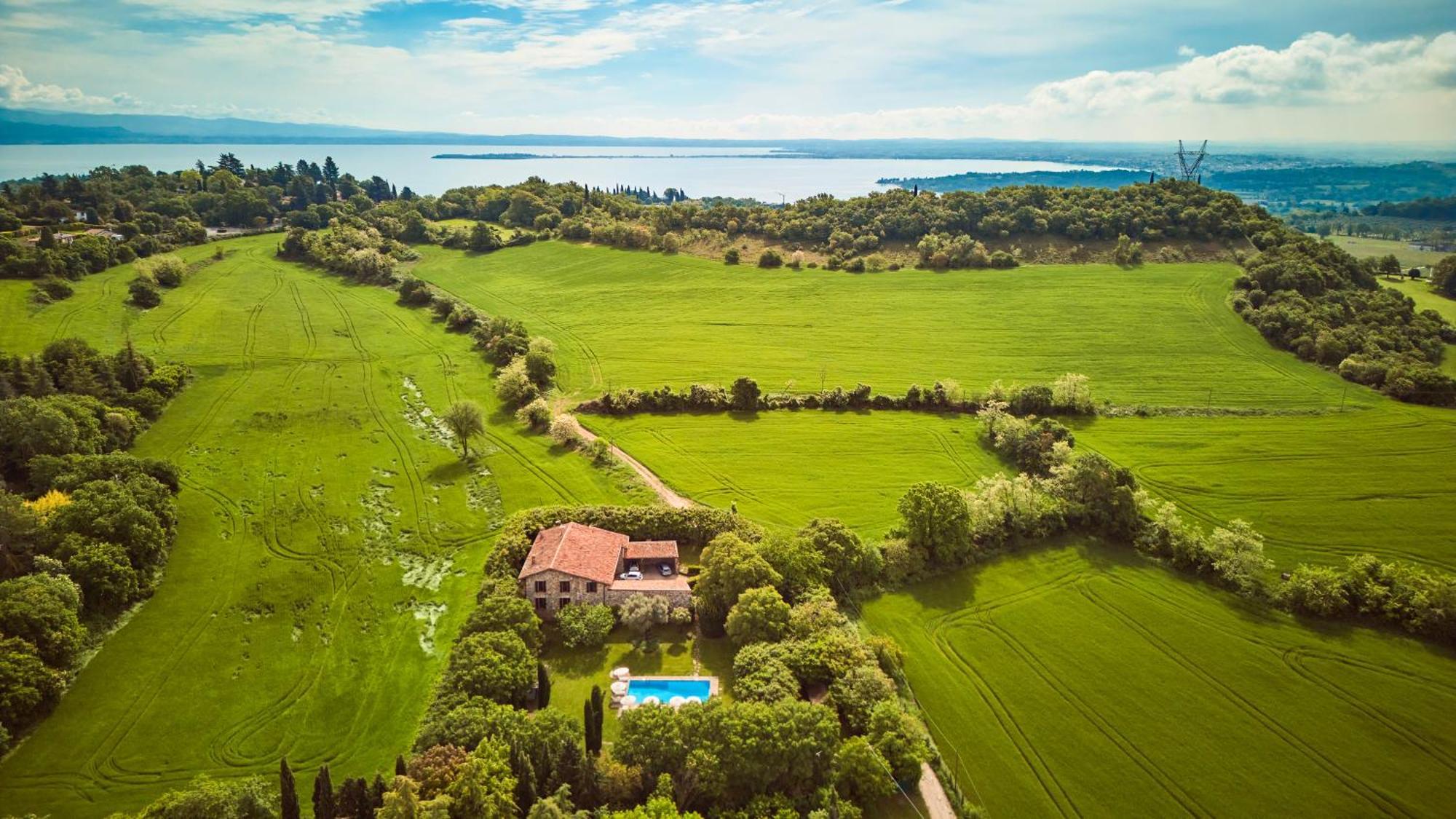 Villa Diana Паденге-суль-Гарда Экстерьер фото